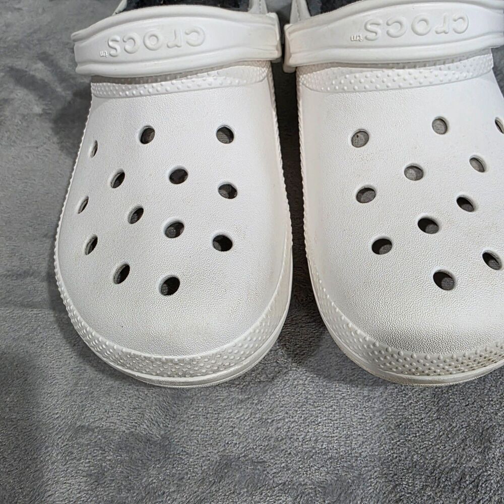 Crocs Fleece Lined White Size 7 Men’s/‎ 9 Women’s - Picture 2 of 6